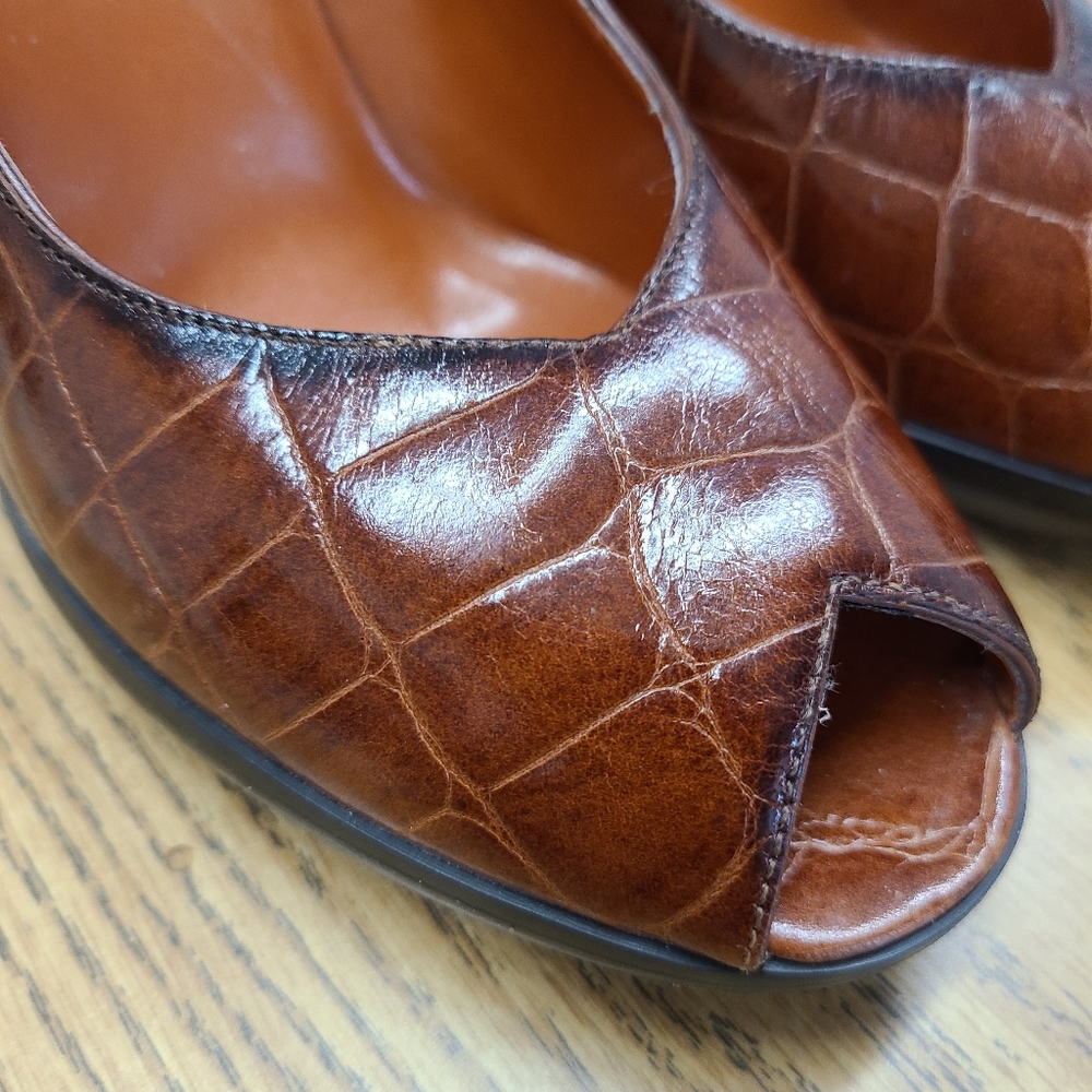 Nine West Tan Leather Block Heels size 8.5 - Picture 9 of 9